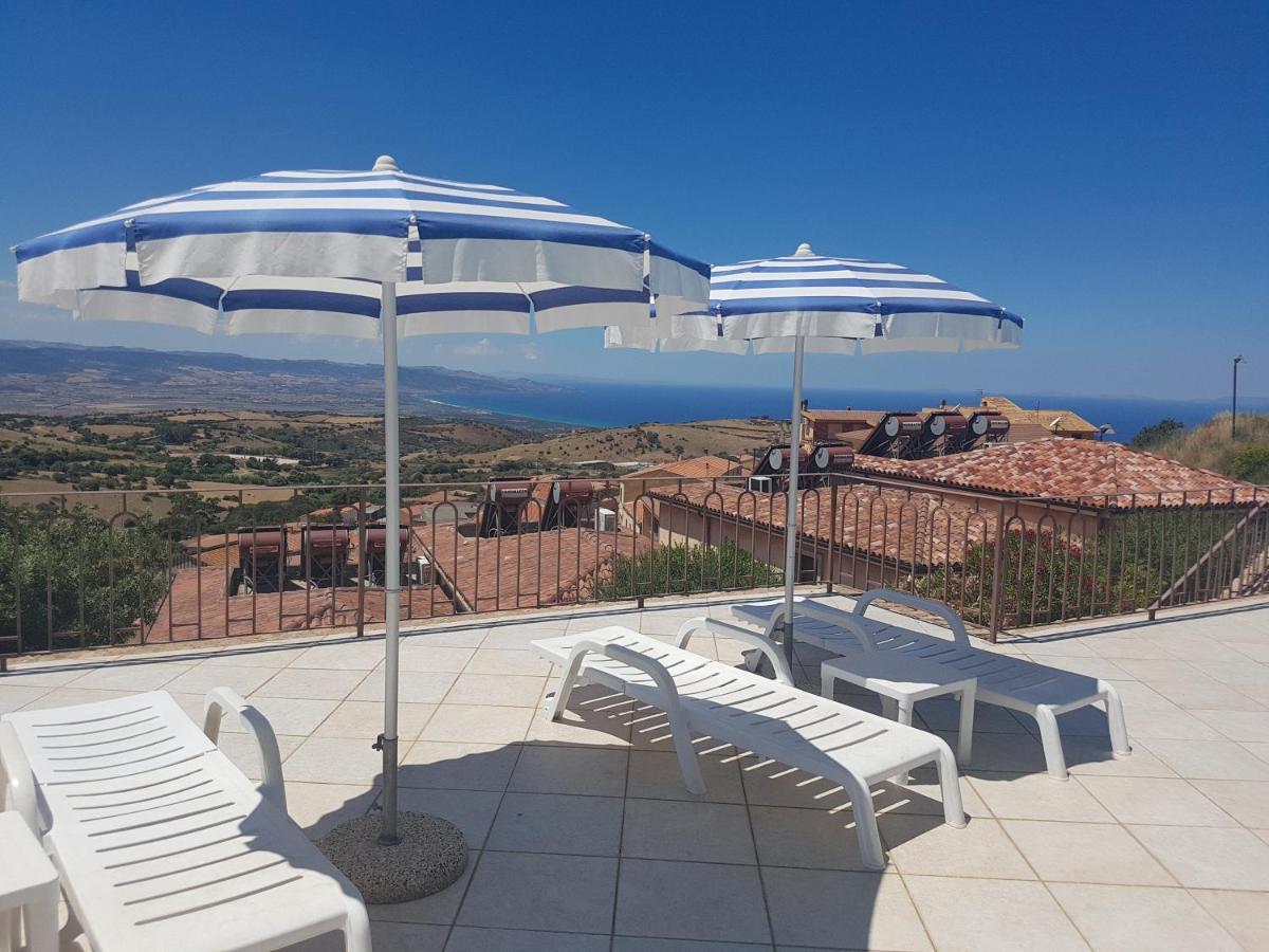 Residence Pala Stiddata With Panoramic Swimming Pool Trinità dʼAgultu 外观 照片